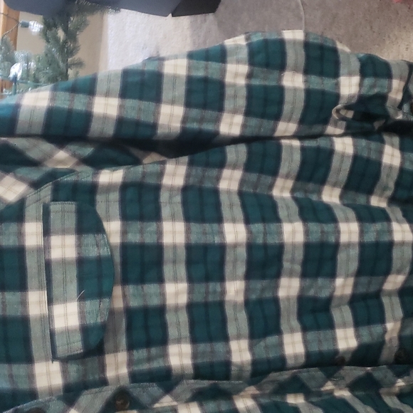 Shirt - Picture 2 of 3